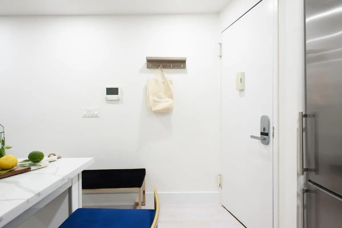 뉴욕 75-3A 3Br Duplex Prime Ues W&D In Unit Sleeps 6 아파트
